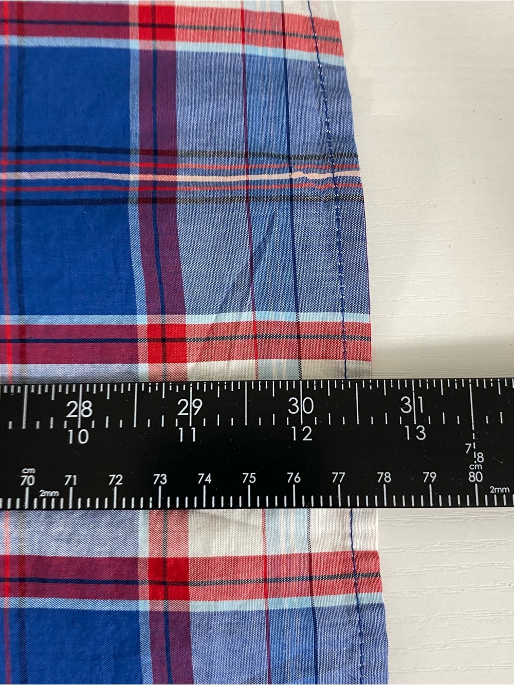Old Navy Mens The Everyday Shirt Size XL Red White Blue Plaid Button Up Cotton - Picture 15 of 15